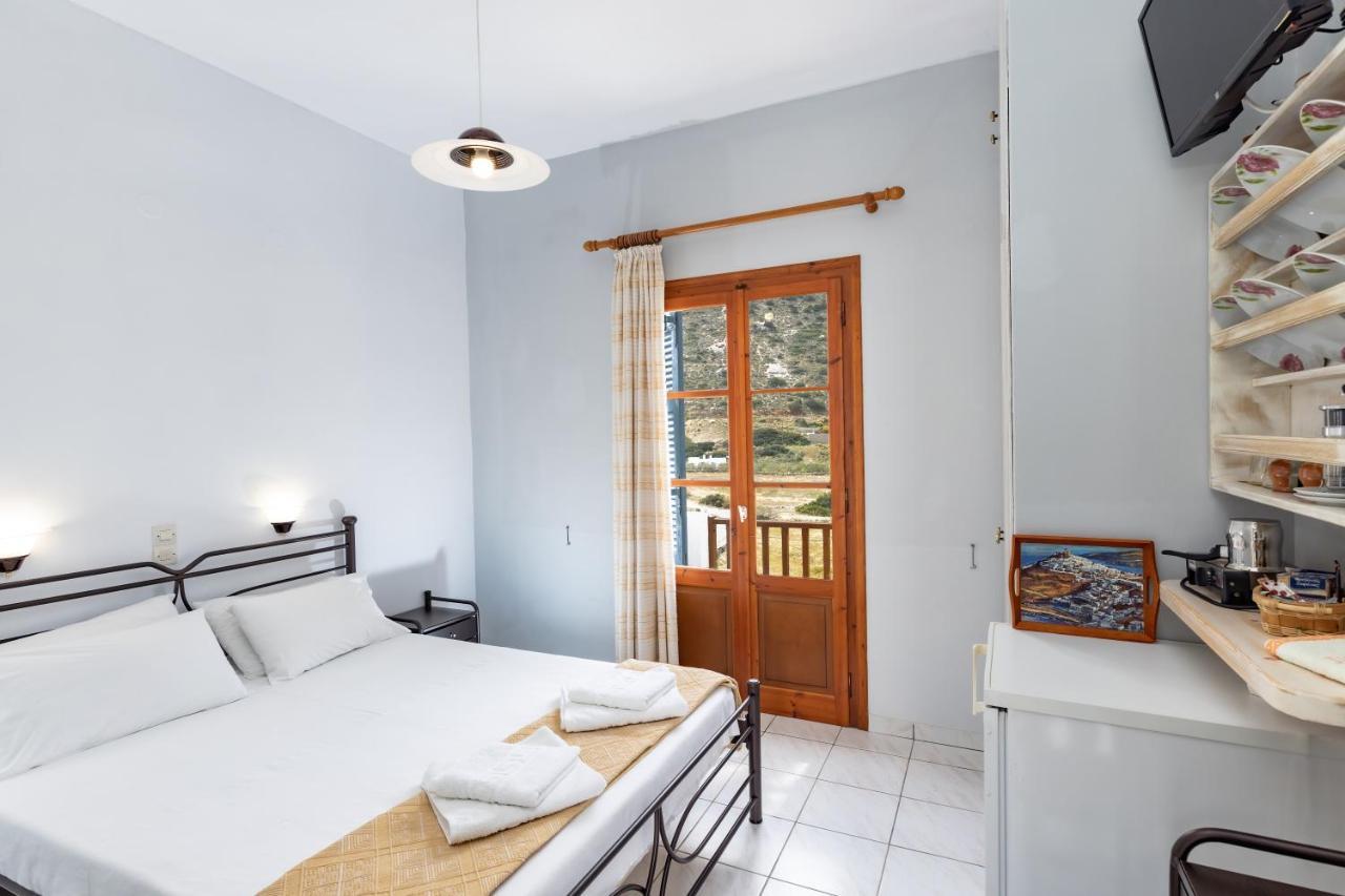 Peris Rooms 卡马雷 外观 照片