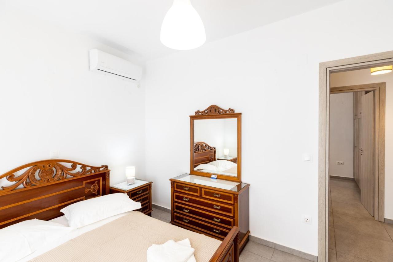 Peris Rooms 卡马雷 外观 照片