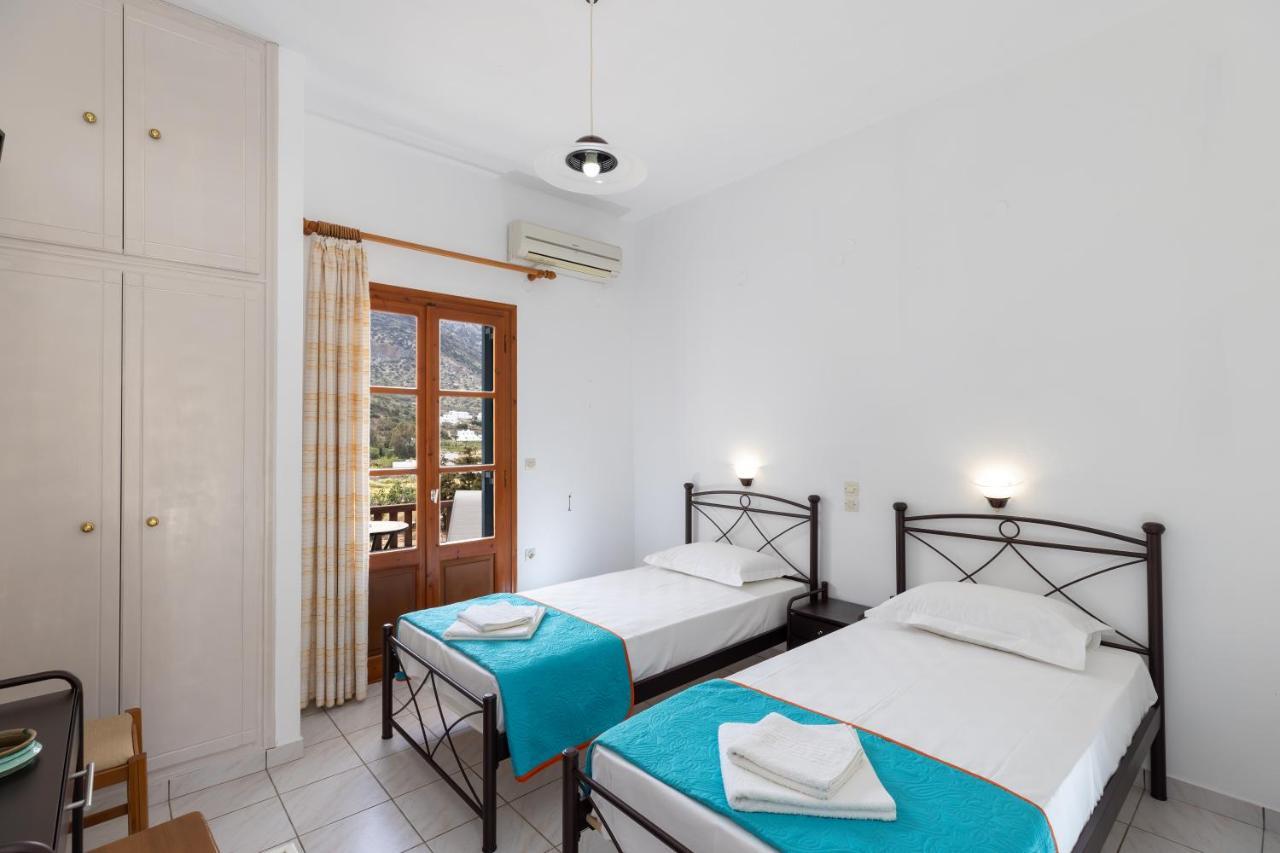 Peris Rooms 卡马雷 外观 照片