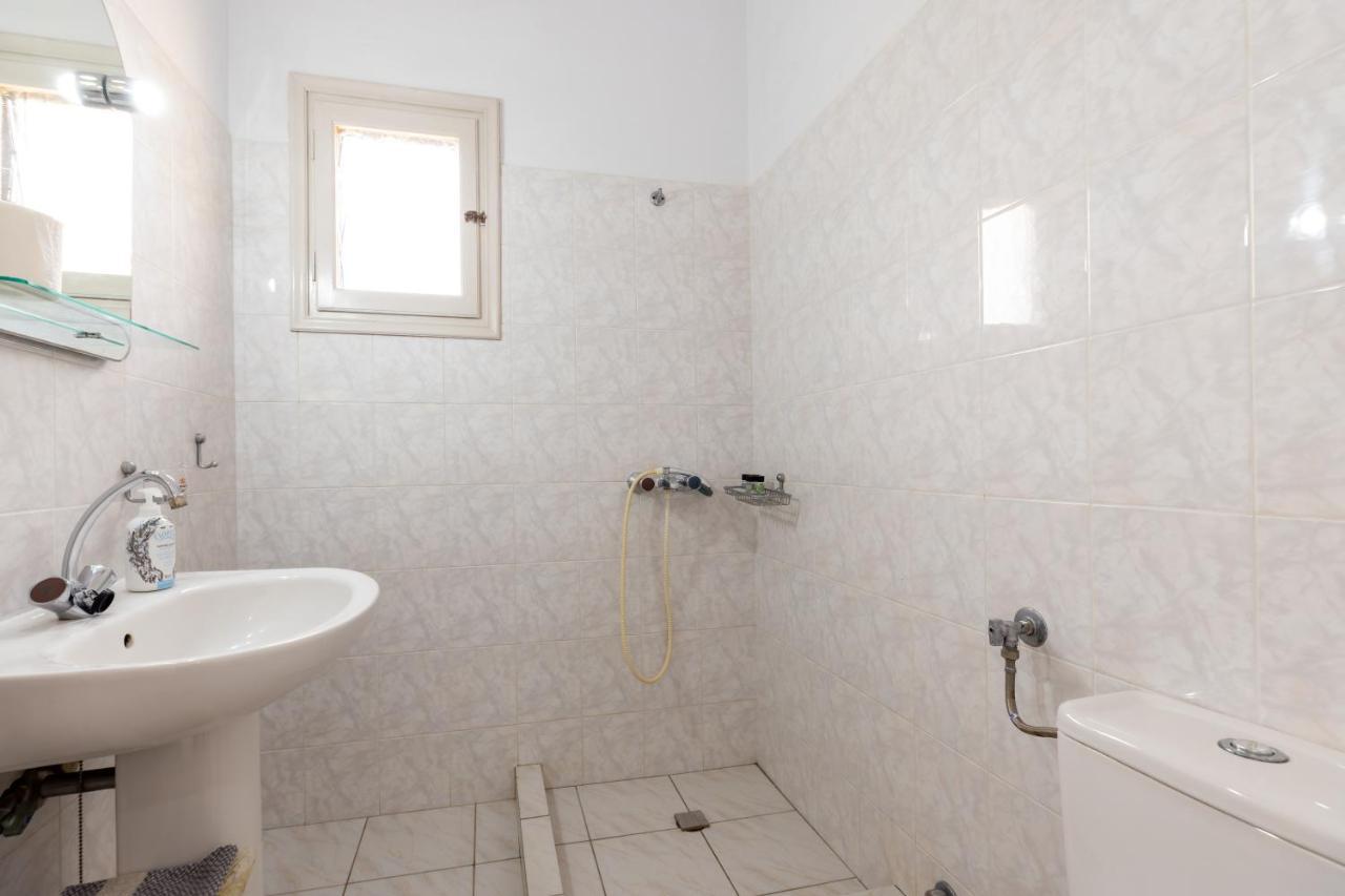 Peris Rooms 卡马雷 外观 照片