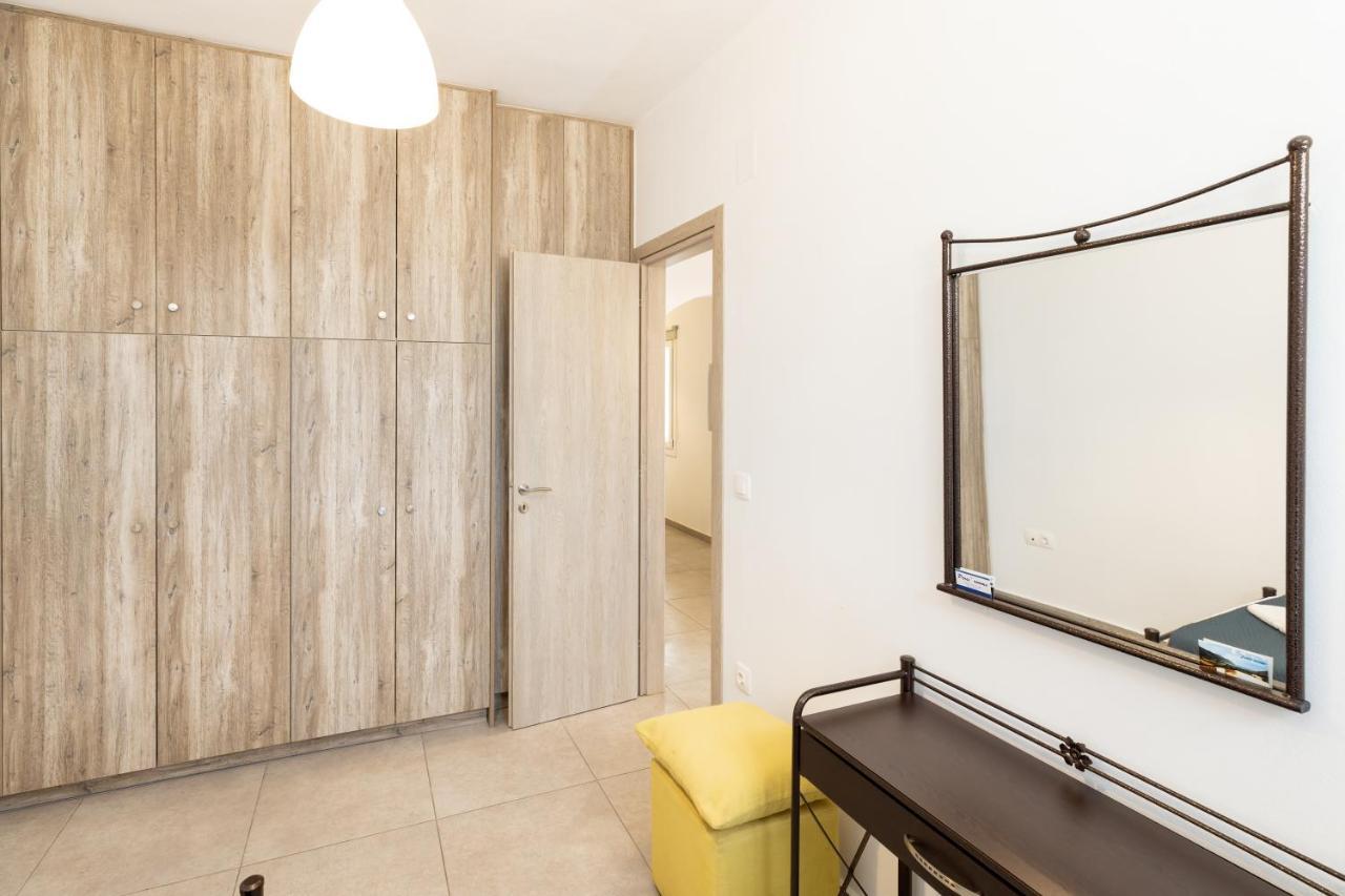 Peris Rooms 卡马雷 外观 照片